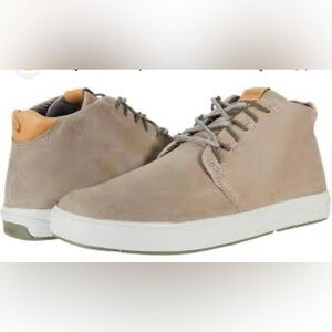 OluKai Men's Nana Hele chukka boot waterproof leather upper & shearling lining 9